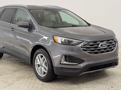 Used 2022 Ford Edge SEL w/ Cargo Accessory Package image 7