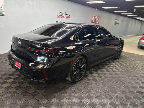 Used 2025 BMW 740i w/ Premium Package image 14