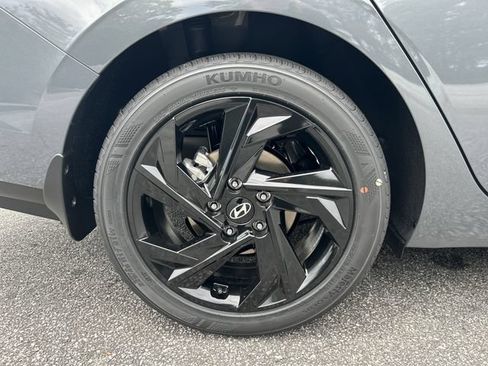 New 2026 Hyundai Elantra Sport FWD image 17