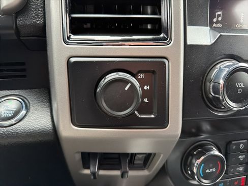 Used 2019 Ford F350 Lariat w/ Lariat Ultimate Package image 50