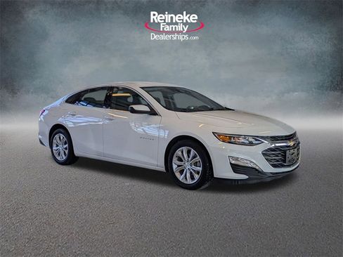 Used 2024 Chevrolet Malibu LT image 3