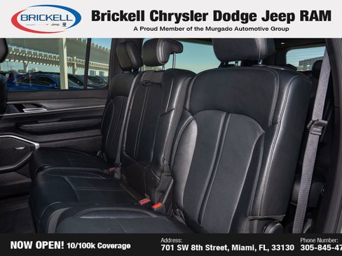 Used 2024 Jeep Wagoneer L Series II w/ Flexible Seating Group image 16