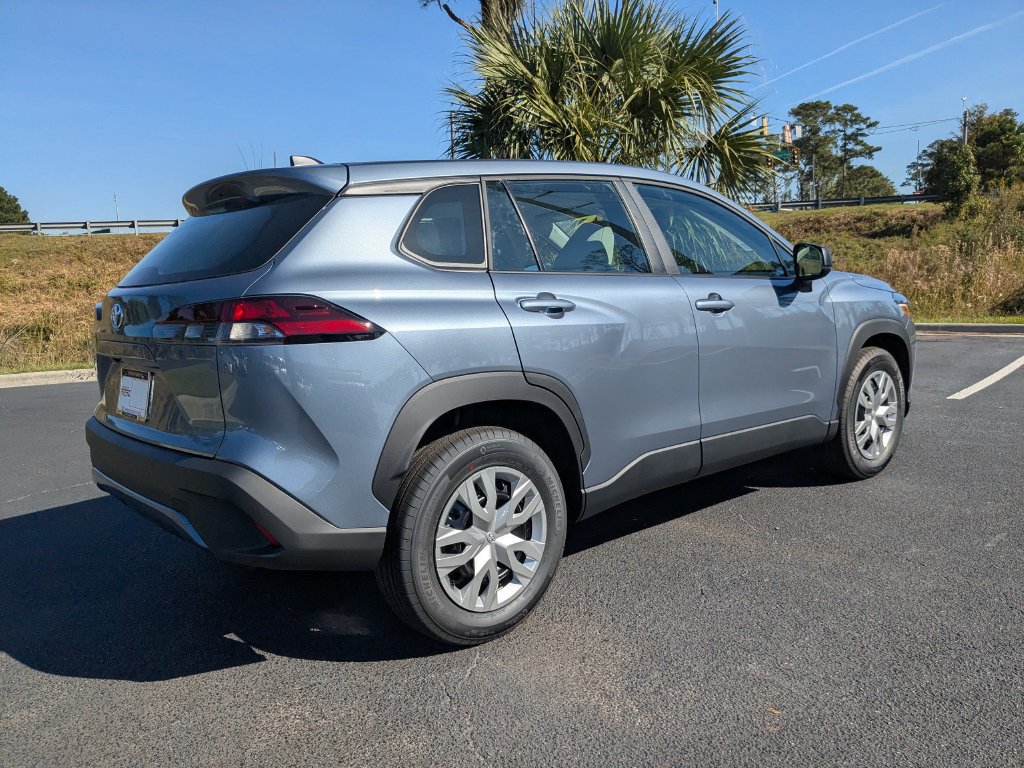 New 2026 Toyota Corolla Cross L FWD image 4