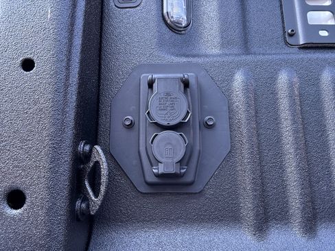 New 2025 Ford F350 Platinum w/ Platinum Plus Package image 19