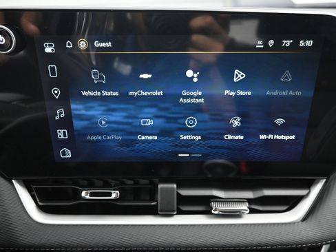 New 2026 Chevrolet Equinox LT w/ Convenience Package II FWD image 16