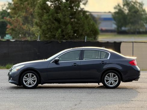 Used 2011 INFINITI G25 x w/ Moonroof Pkg AWD/4WD image 5