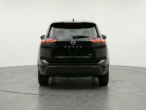Used 2025 Nissan Rogue SV image 7