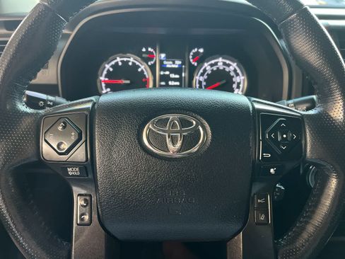Used 2023 Toyota 4Runner TRD Off-Road Premium AWD/4WD image 25
