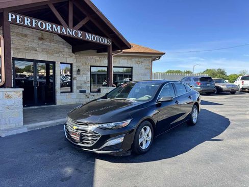 Used 2023 Chevrolet Malibu LS FWD image 1