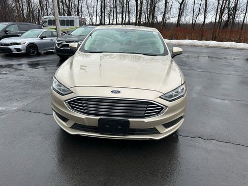 Used 2018 Ford Fusion S image 2