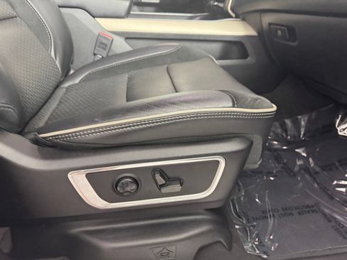 Used 2021 RAM 1500 Laramie AWD/4WD image 48