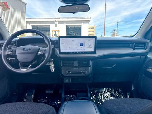 Used 2025 Ford Maverick XL w/ Equipment Group 102A AWD/4WD image 23
