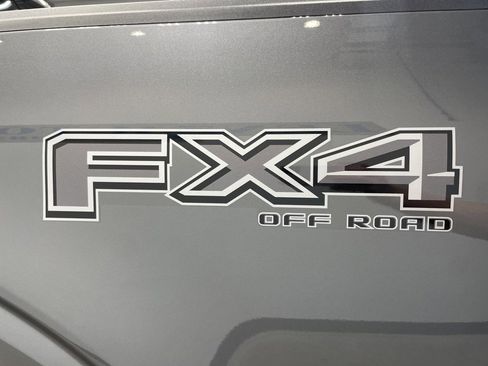 Used 2022 Ford F150 XLT w/ Equipment Group 302A High image 13