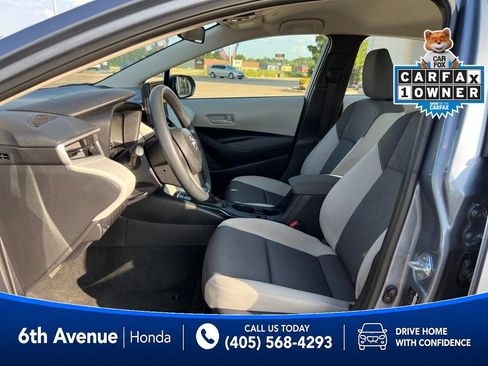 Used 2025 Toyota Corolla LE FWD image 21