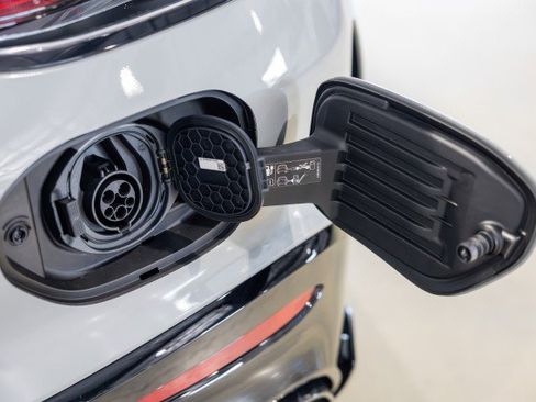 Used 2025 Mercedes-Benz AMG GT 63 S image 19