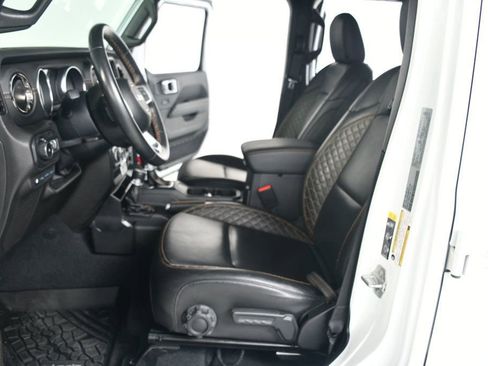 Used 2022 Jeep Wrangler Unlimited Sahara image 27