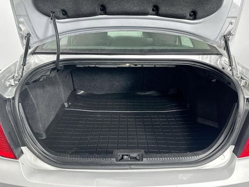 Used 2011 Ford Fusion SE image 18
