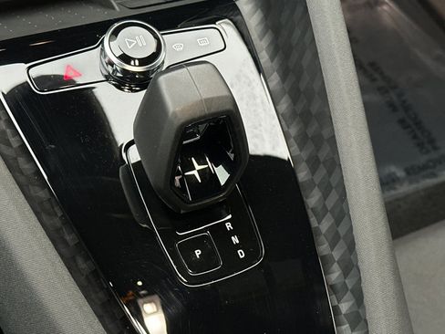 Used 2022 Polestar Polestar 2 image 23