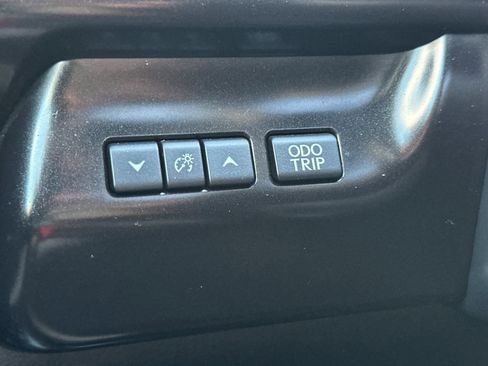 Used 2023 Lexus UX 250h FWD image 31