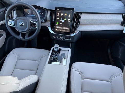 New 2026 Volvo XC90 B6 Plus w/ Protection Package Premier image 6