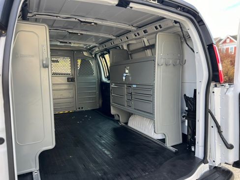Used 2023 GMC Savana 2500 w/ Driver Convenience Package image 25