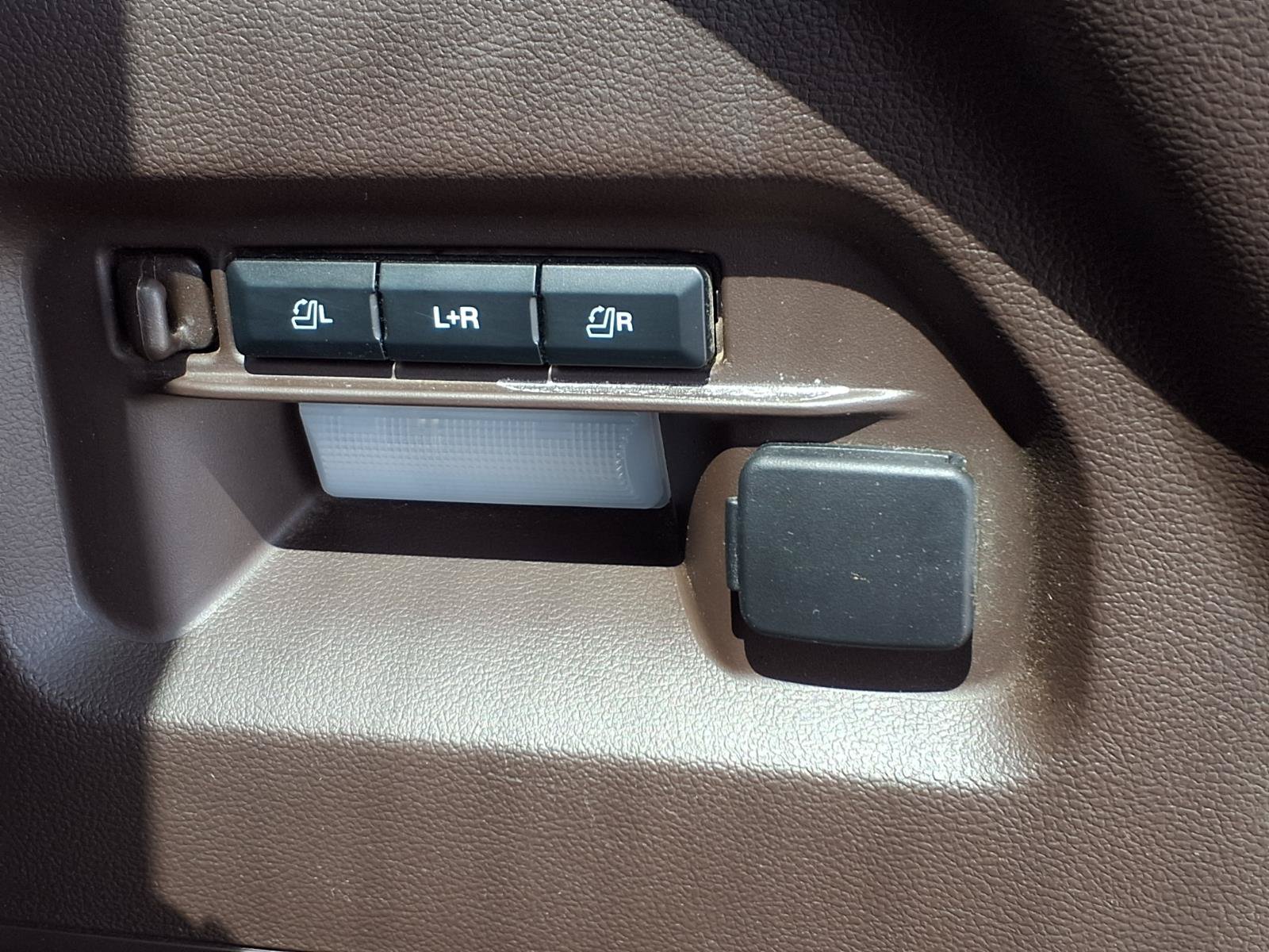 Certified 2023 Ford Explorer King Ranch w/ Technology Package RWD image 13
