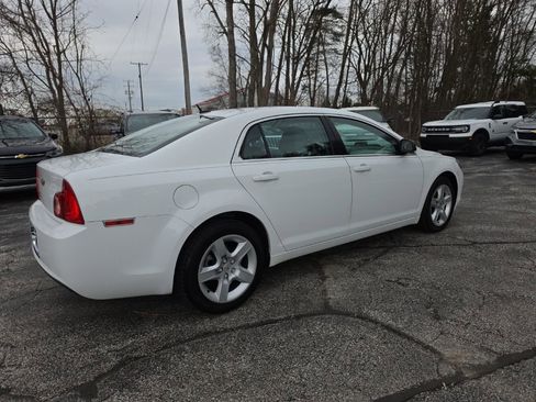 Used 2010 Chevrolet Malibu LS image 5