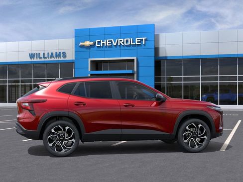 New 2026 Chevrolet Trax RS w/ Sunroof Package image 5