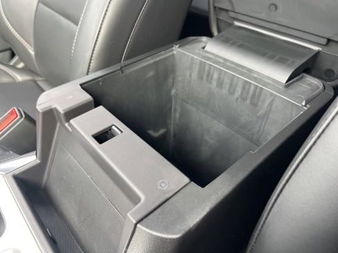 Certified 2023 Ford Explorer XLT w/ Equipment Group 202A image 17