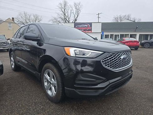 Used 2024 Ford Edge SE AWD/4WD image 2