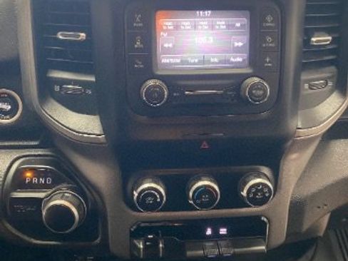 Used 2020 RAM 3500 Tradesman image 27