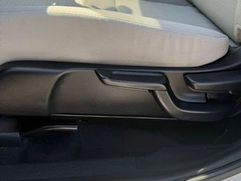 Used 2021 Honda HR-V LX image 16