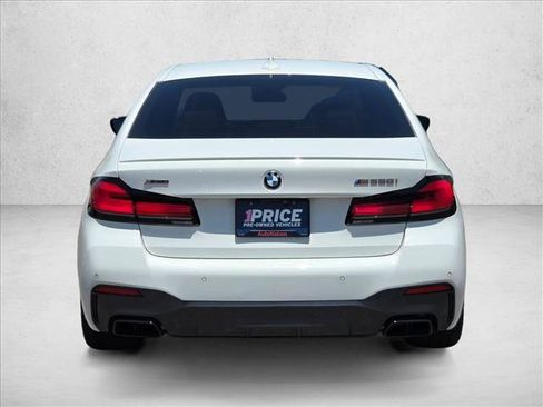 Used 2022 BMW M550i xDrive AWD/4WD image 8