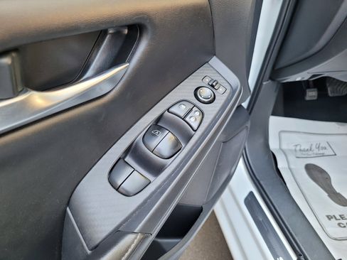 Used 2024 Nissan Sentra SV FWD image 26