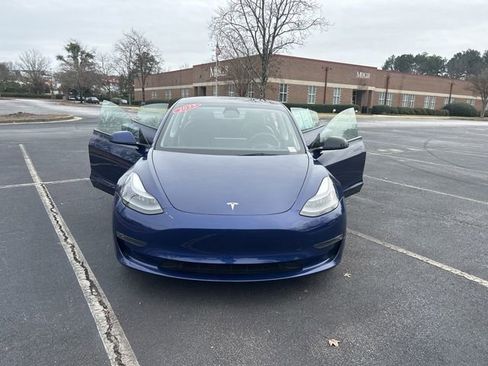 Used 2023 Tesla Model 3 Performance image 10