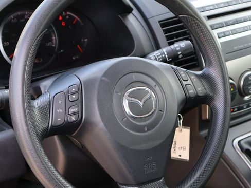 Used 2010 MAZDA MAZDA5 Sport FWD image 17