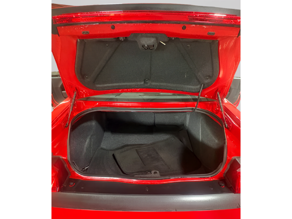 Used 2010 Dodge Challenger SE RWD image 12