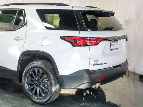 Certified 2023 Chevrolet Traverse RS AWD/4WD image 10