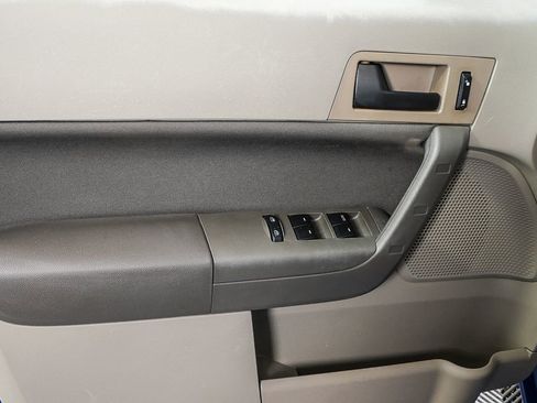 Used 2011 Ford Focus SE image 11