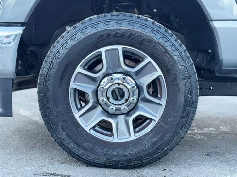 Used 2024 Ford F250 Lariat image 3