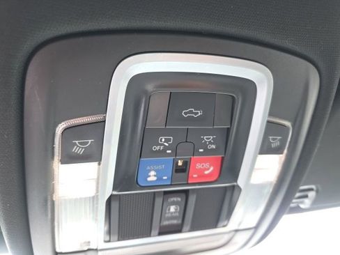 Used 2022 RAM 1500 Laramie w/ Sport Appearance Package image 17