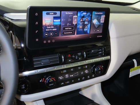 New 2026 Nissan Pathfinder SL AWD/4WD image 9