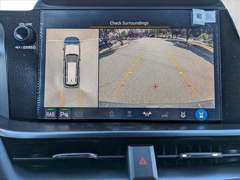 Used 2026 Subaru Outback Touring AWD/4WD image 13