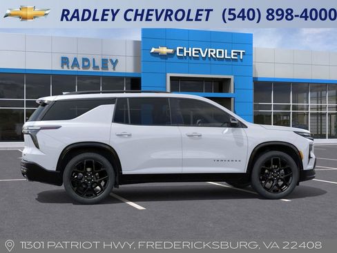 New 2026 Chevrolet Traverse RS image 5