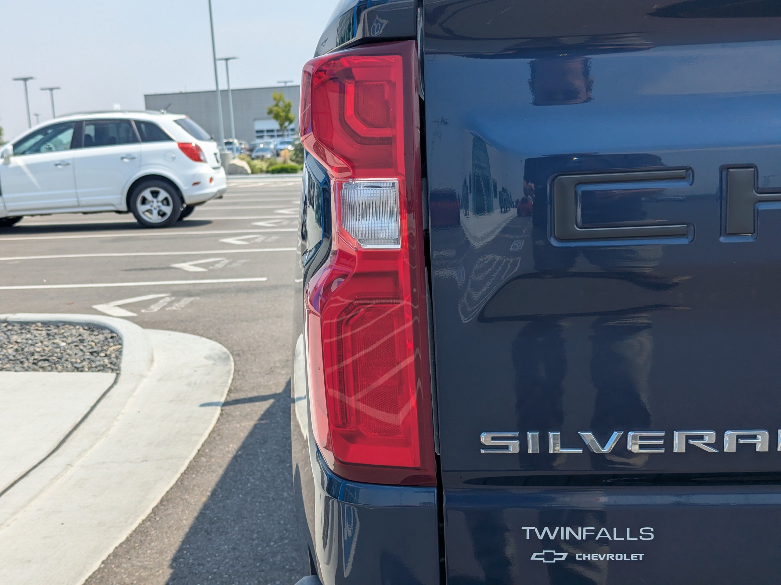 Certified 2022 Chevrolet Silverado 1500 RST w/ Convenience Package II AWD/4WD image 45