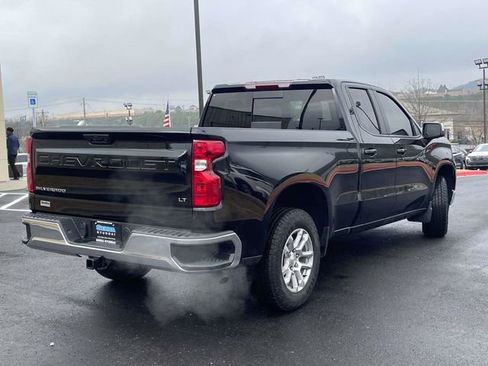 Used 2025 Chevrolet Silverado 1500 LT w/ Leather Package image 3