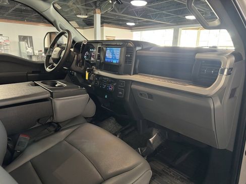 Used 2024 Ford F350 XL w/ FX4 Off-Road Package image 17