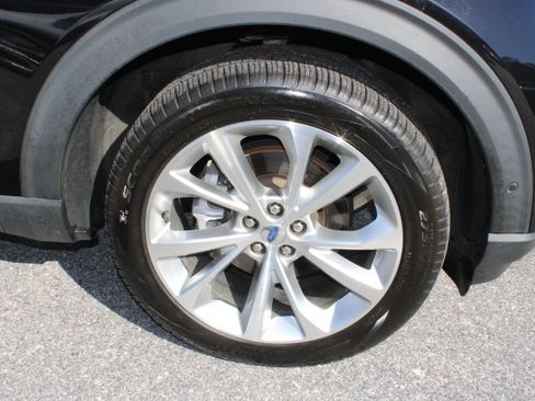 Used 2021 Ford Explorer Platinum w/ Equipment Group 601A AWD/4WD image 9