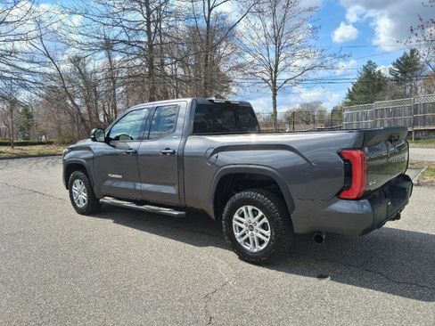 Used 2022 Toyota Tundra SR5 w/ SR5 Premium Package image 4