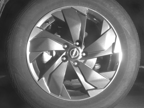 Used 2025 Nissan Rogue SV image 12